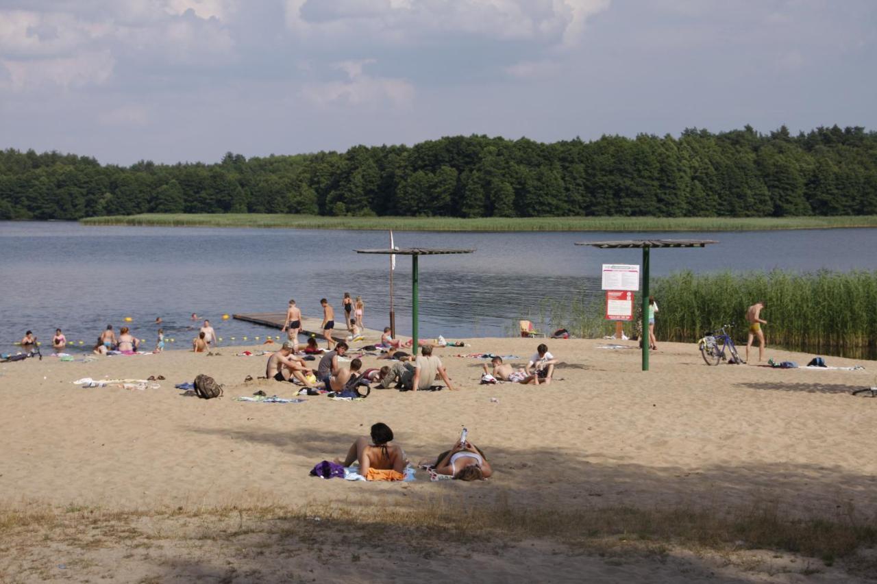 Gosciniec Borne Sulinowo - Byla Baza Wojskowa Hotel ภายนอก รูปภาพ