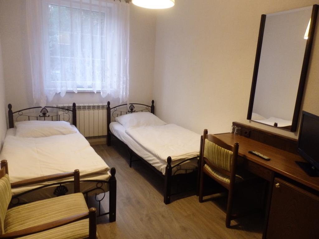 Gosciniec Borne Sulinowo - Byla Baza Wojskowa Hotel ภายนอก รูปภาพ